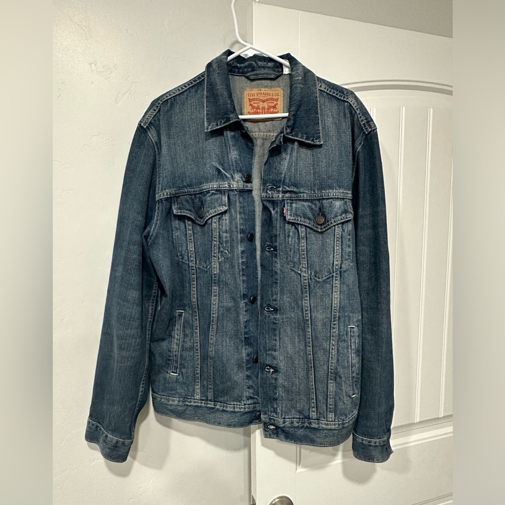 Levi denim jacket great condition